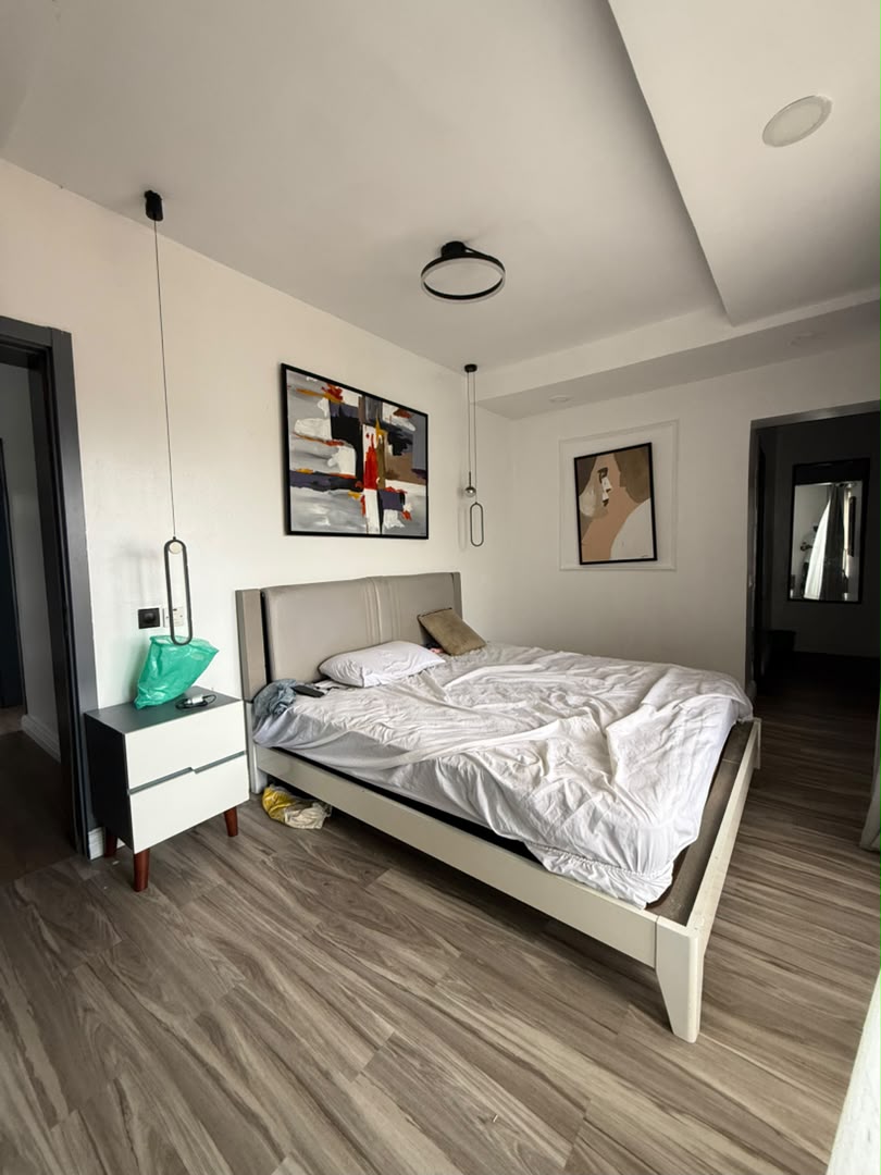 2 BEDROOOM   APARTMENT