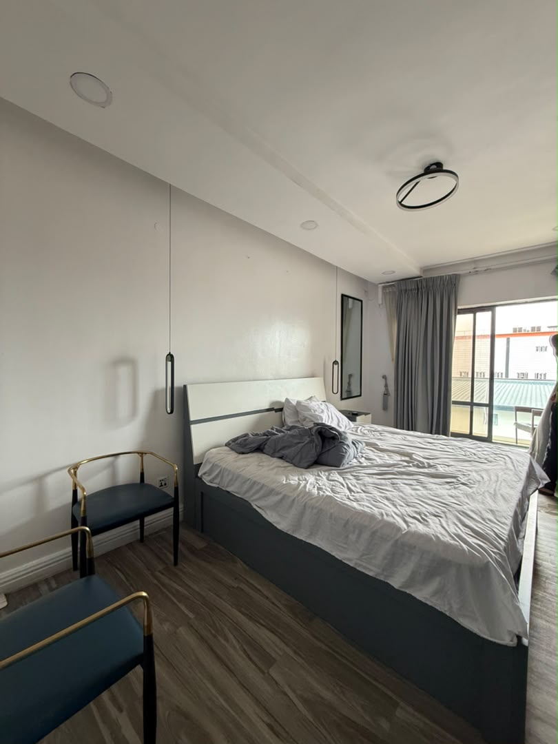 2 BEDROOOM   APARTMENT