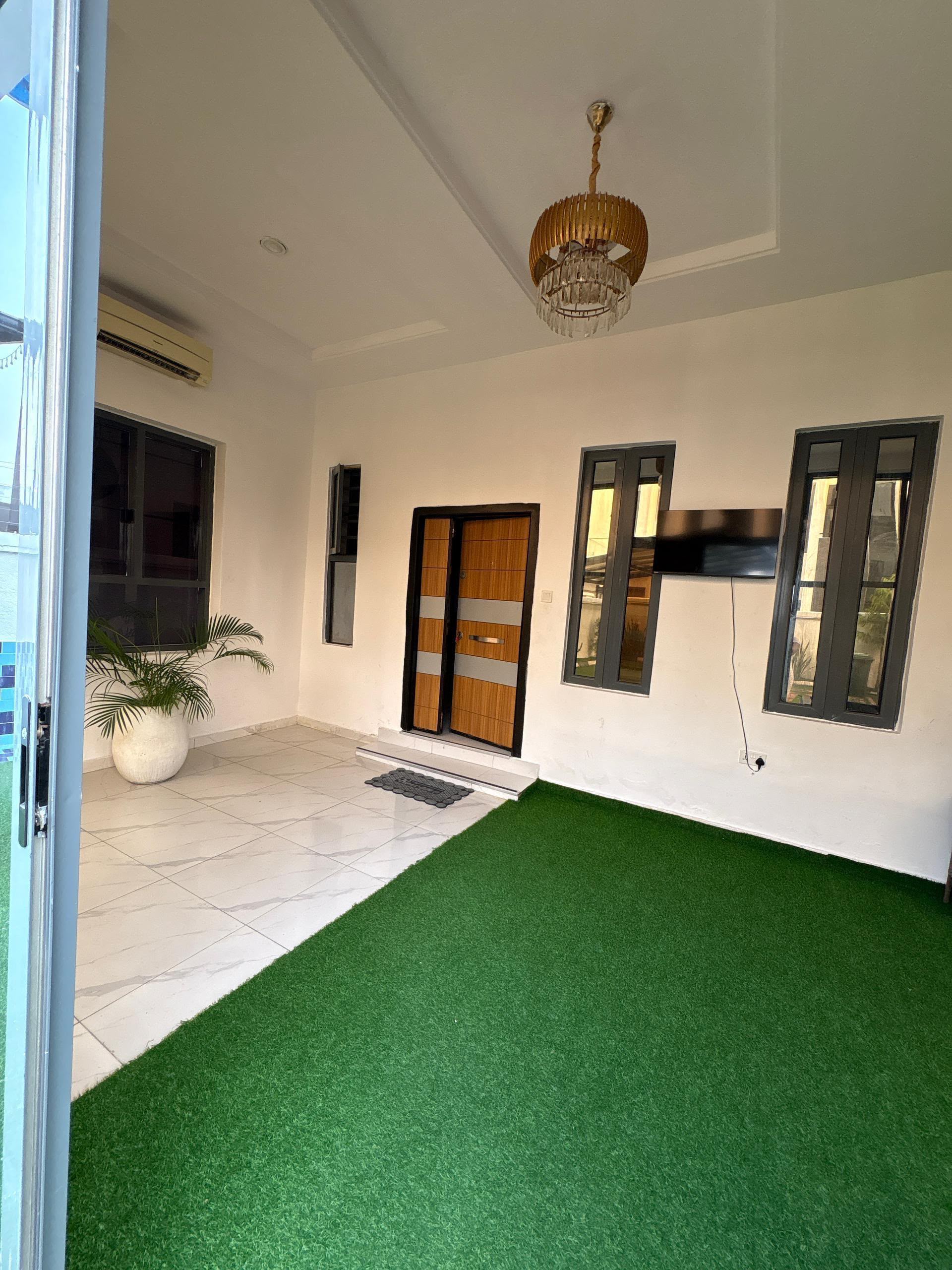 4 BEDROOM DUPLEX WITH SWIMMING POOL
