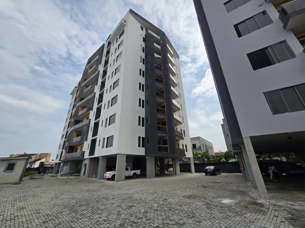 3 BEDROOM APARTMET