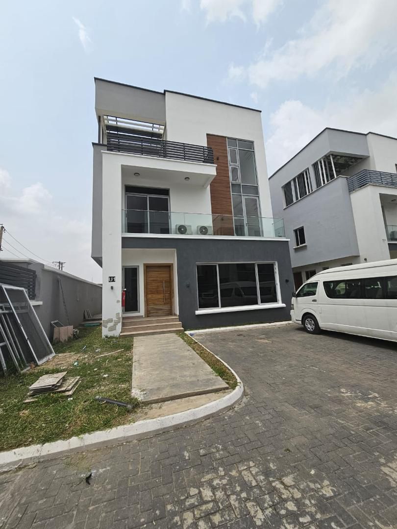 HOUSE FOR SALE