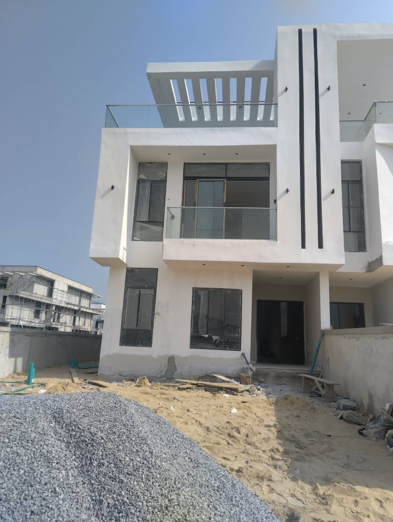 HOUSE FOR SALE