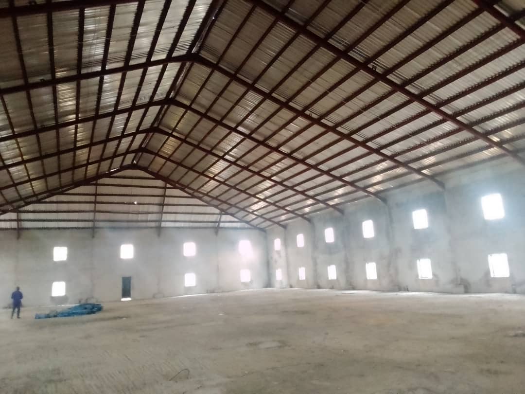 DISTRESS SALE OF A WAREHOUSE