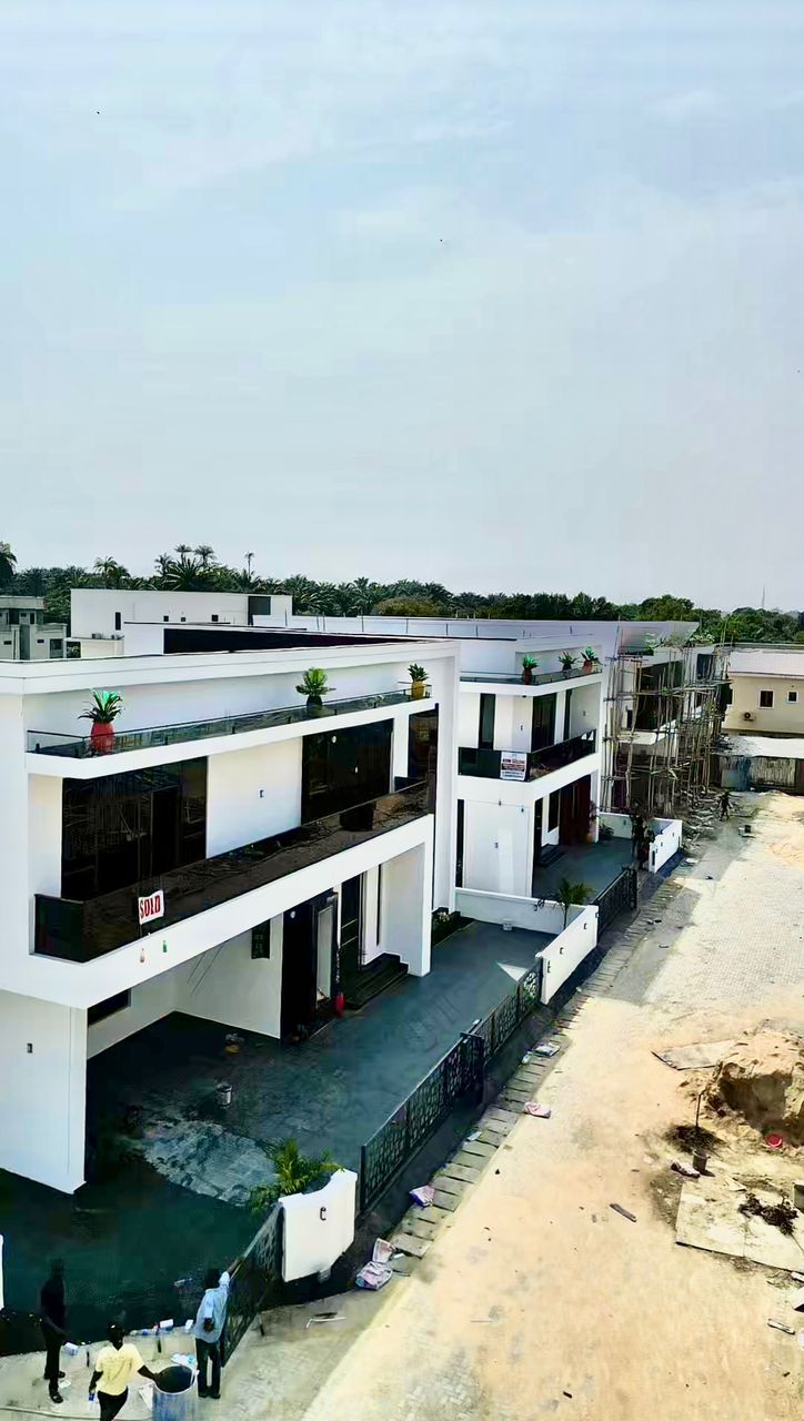 HOUSE FOR SALE